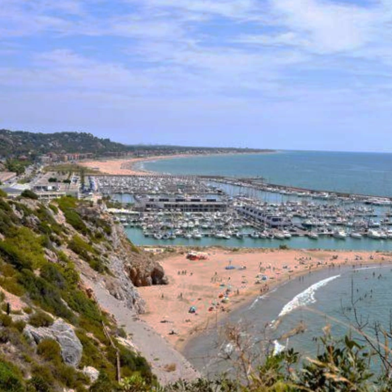 Platja-de-agua-dulce-sitges-beautifulr-beach