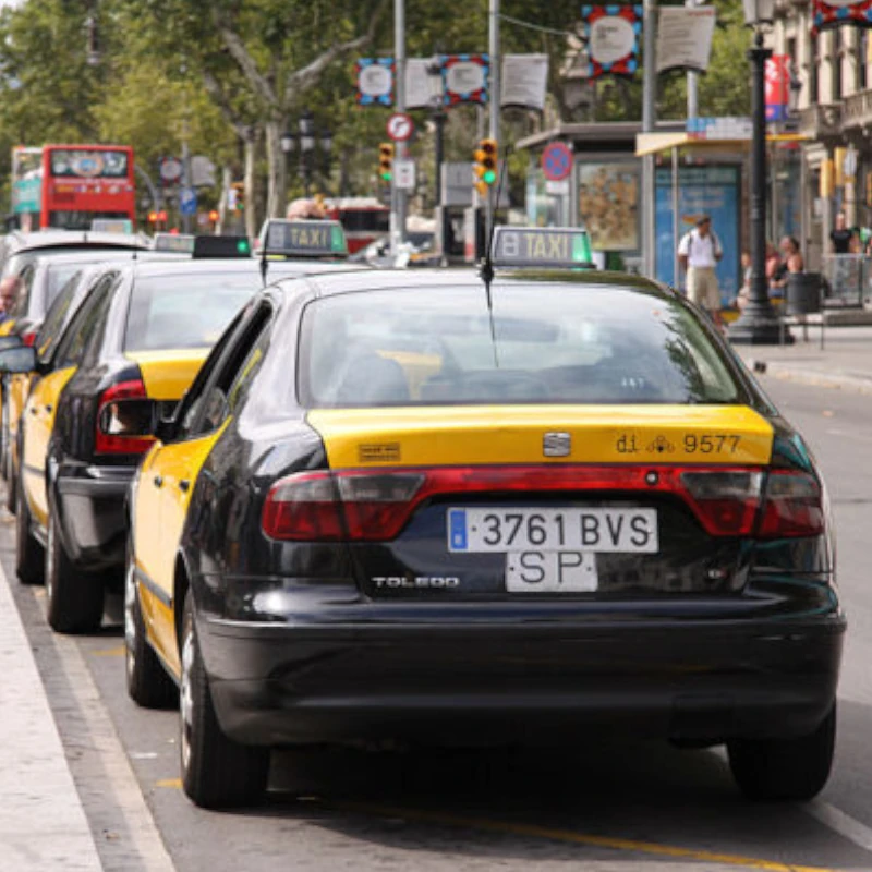 Best Way to Get a Taxi Cap in Sitges